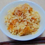 油面筋で中華風炊き込みご飯